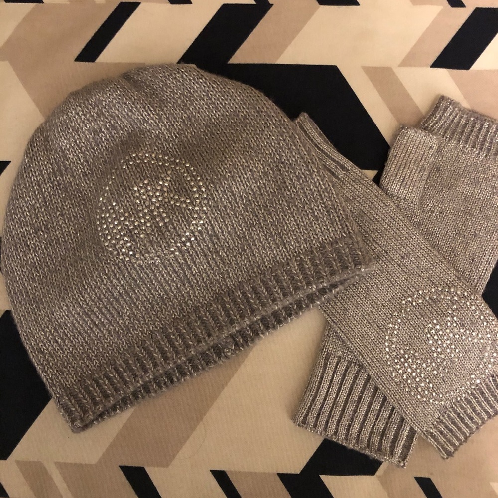 MICHAEL Michael Kors hat & gloves silver set